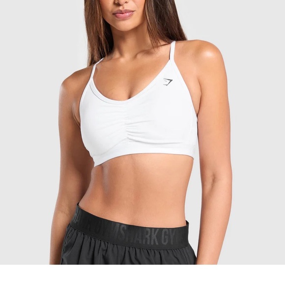 Ruched sports bra and Twist front bralette - Picture 9 of 12